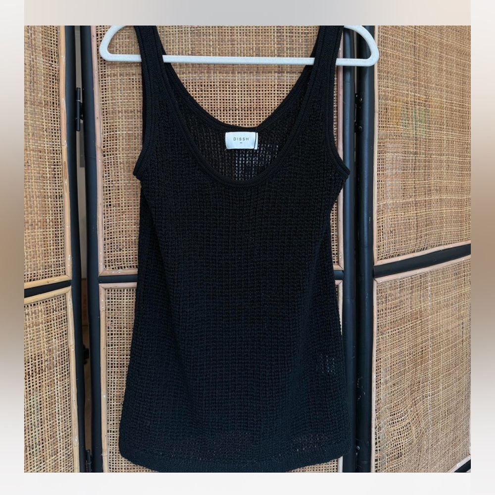 DISSH Black Sleeveless Knit Top
